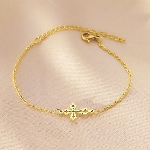 🔵𝟲𝟱%𝗢𝗙𝗙 𝗯𝘂𝗻𝗱𝗹𝗲𝘀 𝟯+🔵 NEW Filigree Cross Stainless Steel Bracelet - Picture 5 of 9